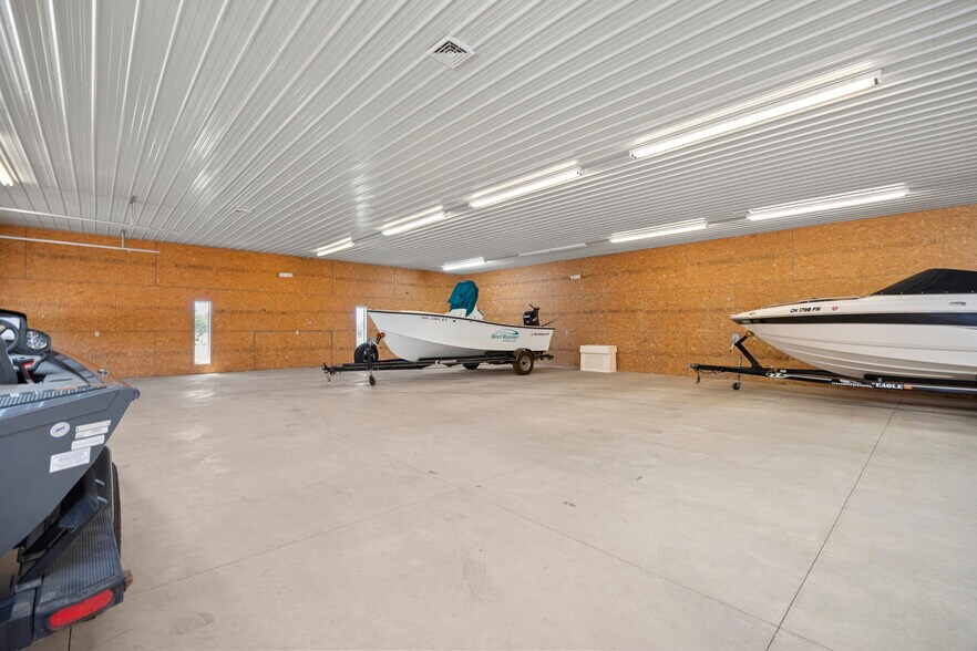 More Photos Of 1200 S Hartshorn Rd, Lakeside Marblehead Warehouse For Sale