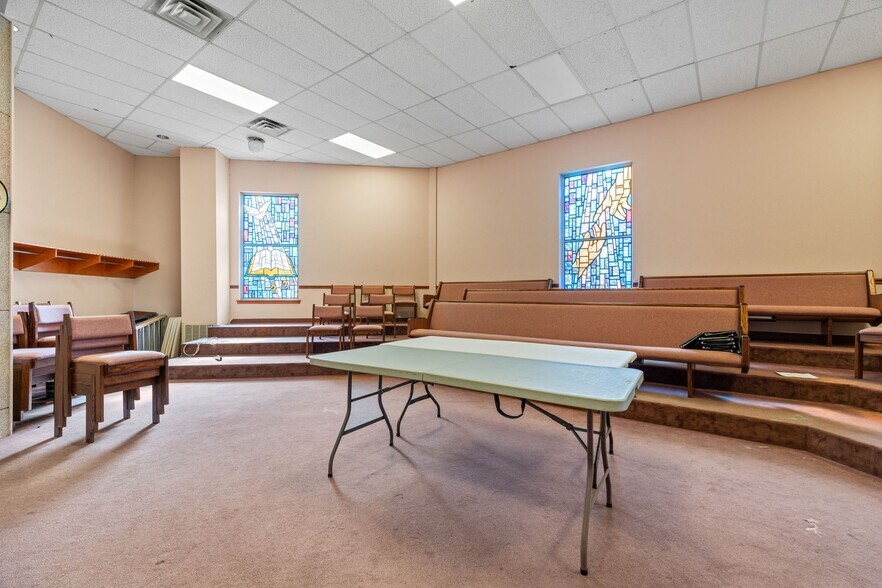 More Photos Of 1101 N Wheeler Ave, Sallisaw Religious Facility For Sale