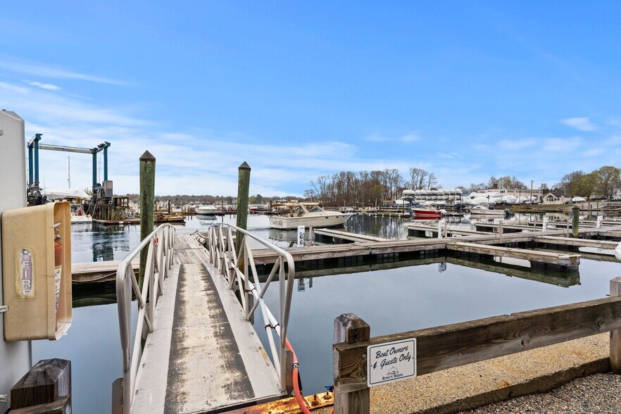 More Photos Of 112 Liberty St, Danvers Marina For Sale