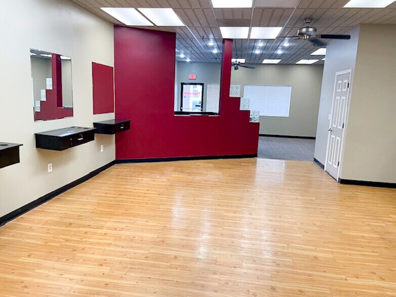 More Photos Of 1620-1680 Lebanon Ave, Belleville Unknown For Lease
