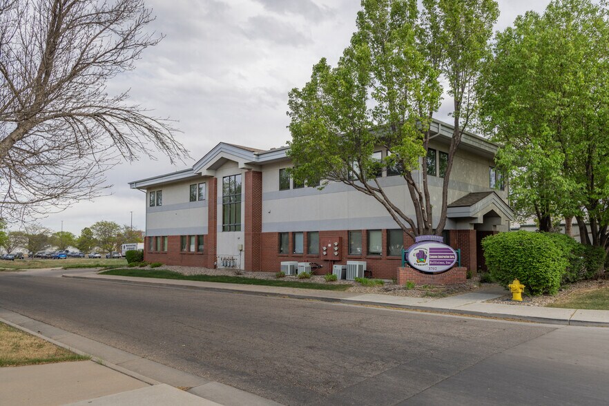 More Photos Of 3702 Manhattan Ave, Fort Collins Office For Lease