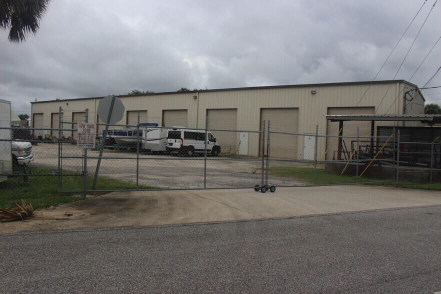 More Photos Of 1731 Fern Palm Dr, Edgewater Warehouse For Sale