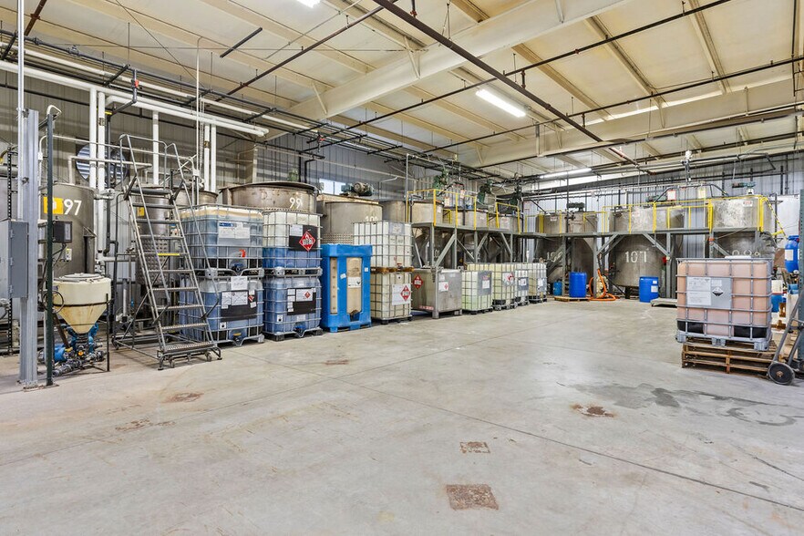 More Photos Of 2000 Ashley Rd, Morris Manufacturing For Lease