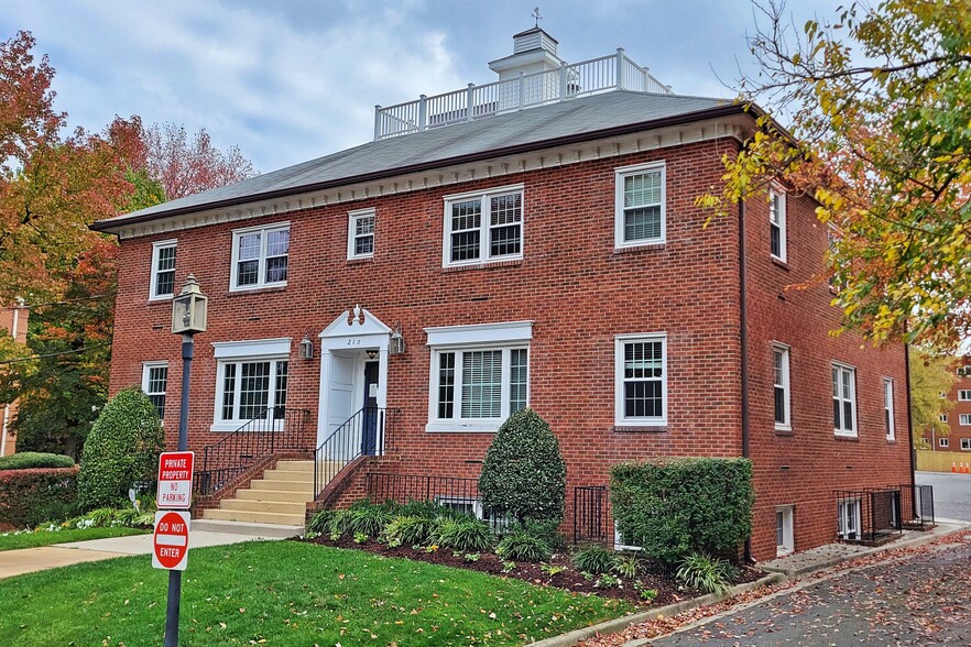 Primary Photo Of 210 Little Falls St, Falls Church Office For Lease