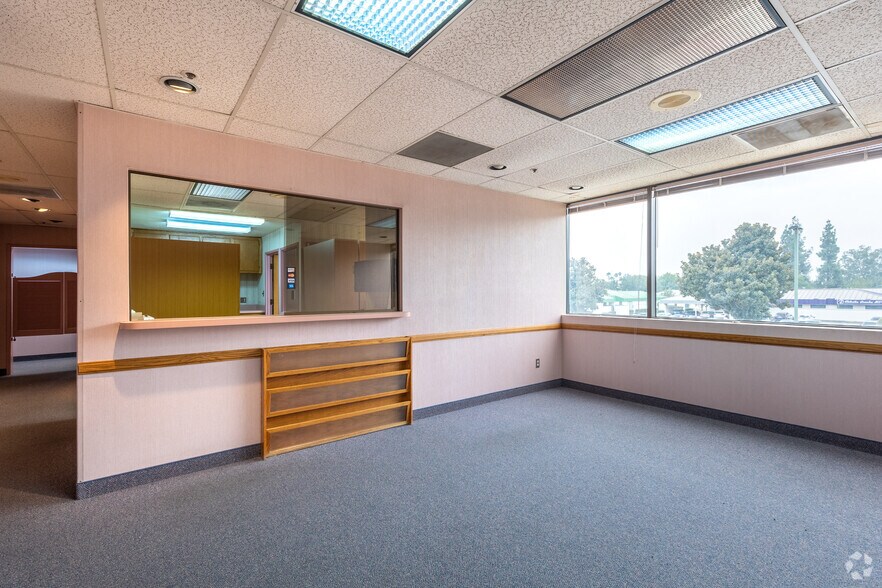 More Photos Of 4000 Physicians Blvd, Bakersfield Medical For Sale