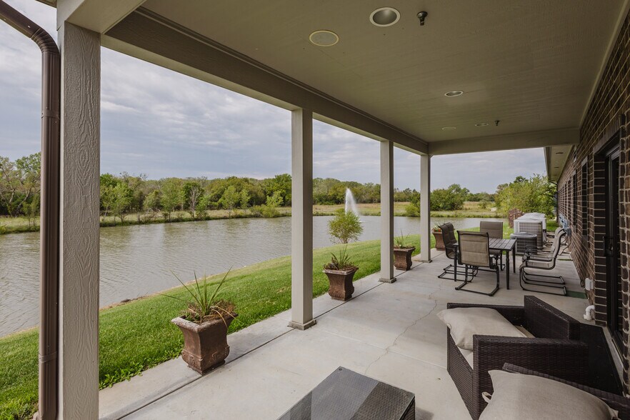 More Photos Of 429 S 119th St W, Wichita Office For Sale