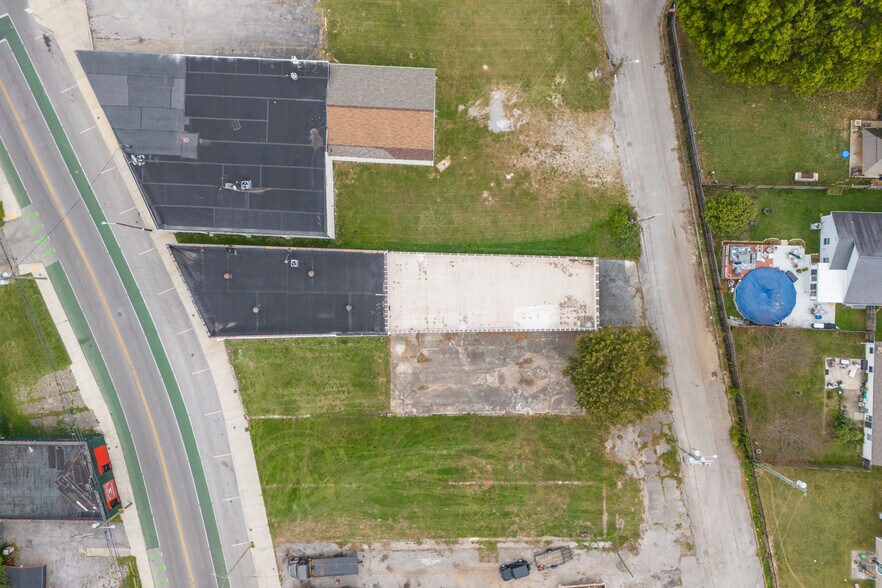 More Photos Of 507 E 3rd St, Lexington Warehouse For Sale