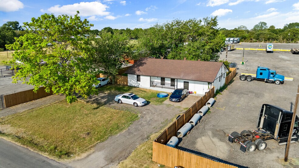 More Photos Of 1241 Narrow Ln, Red Oak Land For Sale