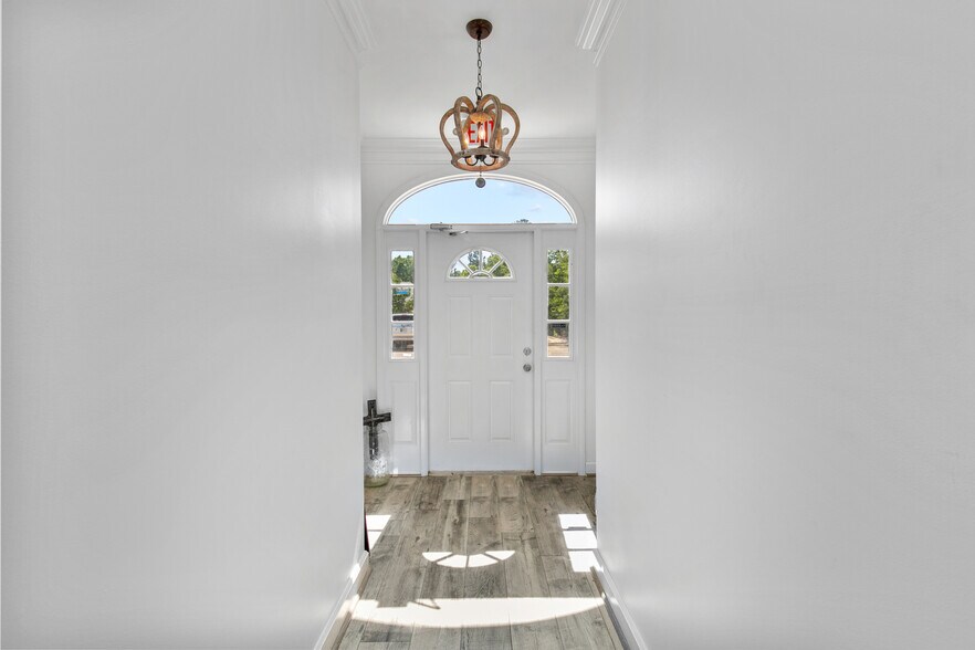More Photos Of 407 Orchard Park, Ridgeland Office Residential For Sale