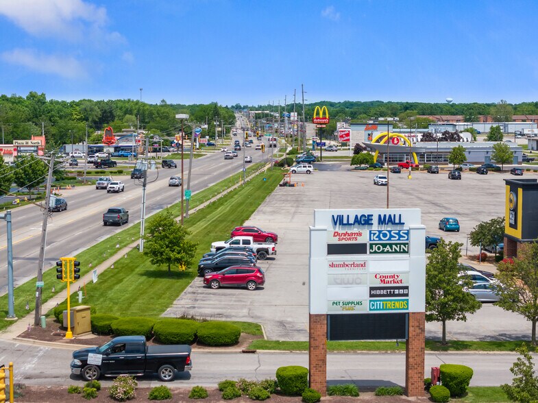 More Photos Of 2917 N Vermilion St, Danville General Retail For Sale