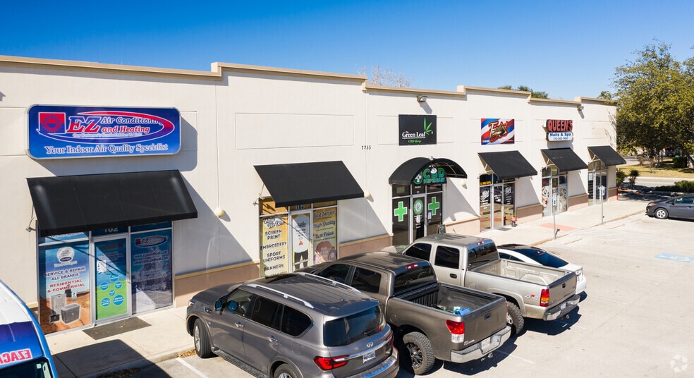 More Photos Of 7755 Eckhert Rd, San Antonio General Retail For Lease