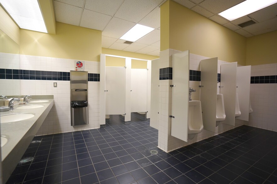 More Photos Of 1905 S Haggerty Rd, Canton Office For Lease