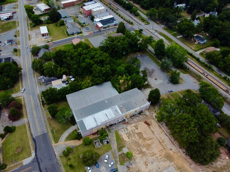 More Photos Of 4850 Lamb Ave, Union Point Warehouse For Sale