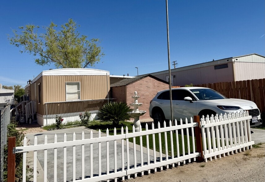 More Photos Of 12751 Mariposa Rd, Victorville Manufactured Housing Mobile Home Park For Sale
