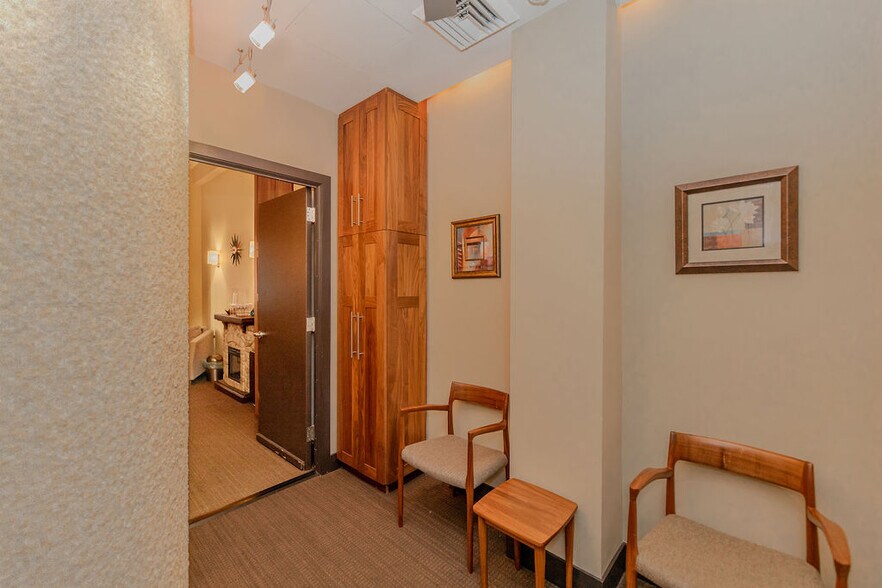 More Photos Of 51 Fifth Ave, New York Apartments For Sale