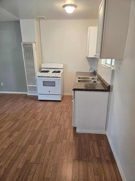 More Photos Of 12215 San Fernando Rd, Sylmar Apartments For Sale