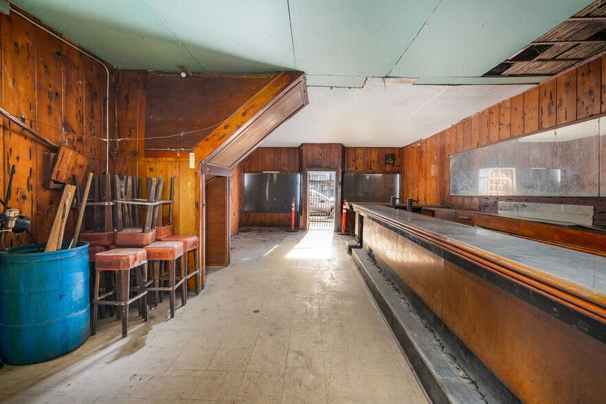 More Photos Of 4712 International Blvd, Oakland Specialty For Sale