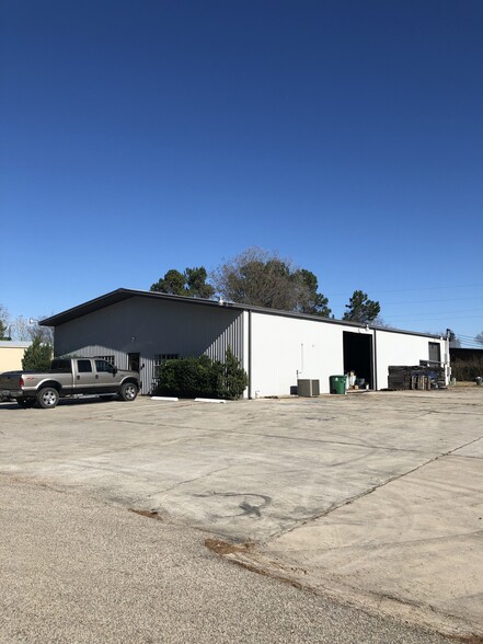 Primary Photo Of 31902 Industrial Park Dr, Pinehurst Warehouse For Lease