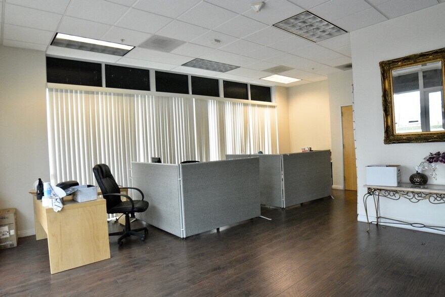 More Photos Of 2280 Valley Blvd, Pomona Warehouse For Sale