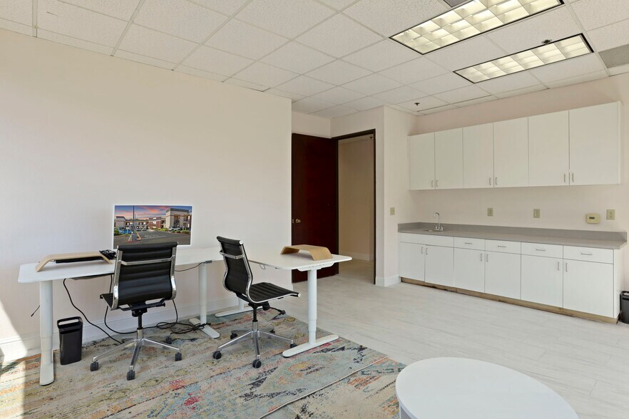 More Photos Of 3133 W March Ln, Stockton Medical For Lease