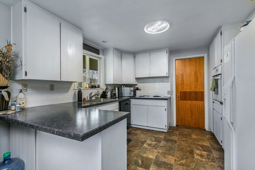 More Photos Of 11705 SW Shumway Rd, Powell Butte Specialty For Sale