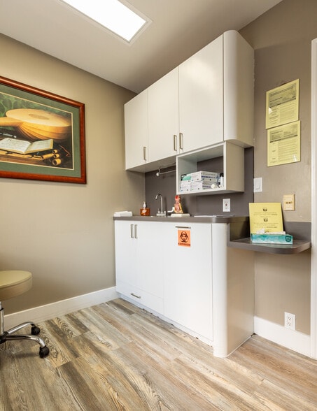 More Photos Of 7765 SW 87th Ave, Miami Medical For Sale