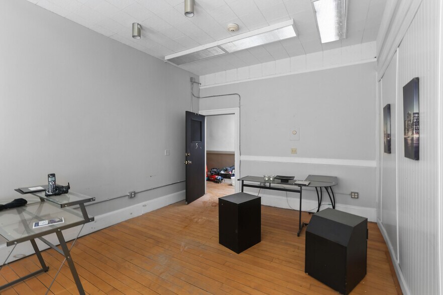 More Photos Of 31-33 Summer St, Pawtucket General Retail For Sale