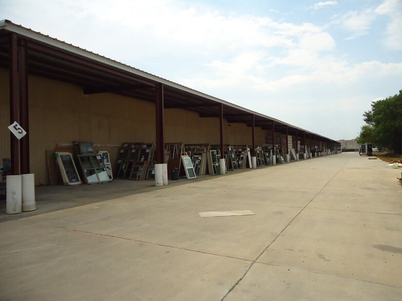 More Photos Of 11765 Darryl Dr, Baton Rouge Warehouse For Lease