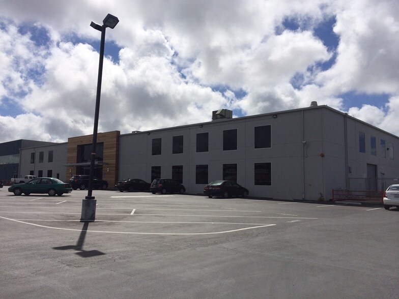 More Photos Of 2727 Kurtz St, San Diego Research And Development For Lease
