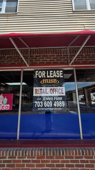 More Photos Of 521 Broadway St, Quantico General Retail For Lease
