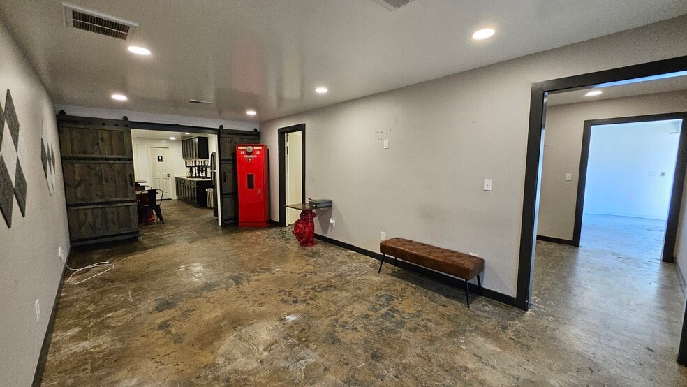 More Photos Of 1211 Holland St, Houston Flex For Sale