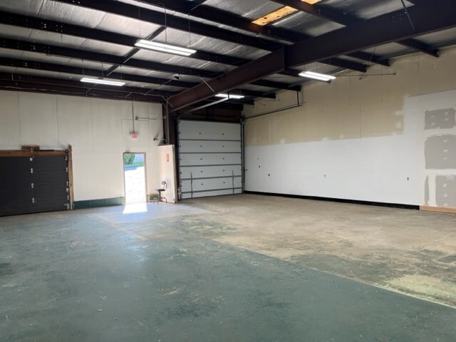 More Photos Of 85 Danbury Rd, New Milford Industrial For Lease