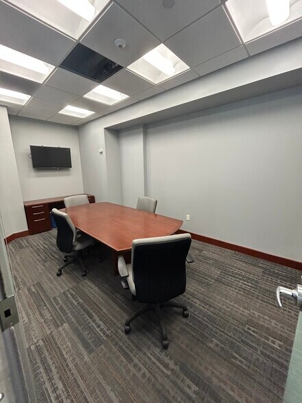 More Photos Of 95 Kneeland St, Boston Apartments For Lease