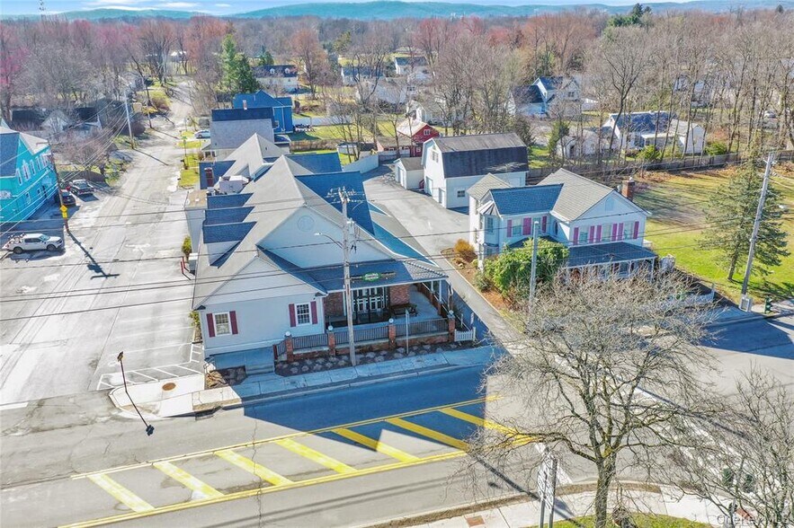 More Photos Of 868-870 Main St, Hopewell Junction Supermarket For Sale