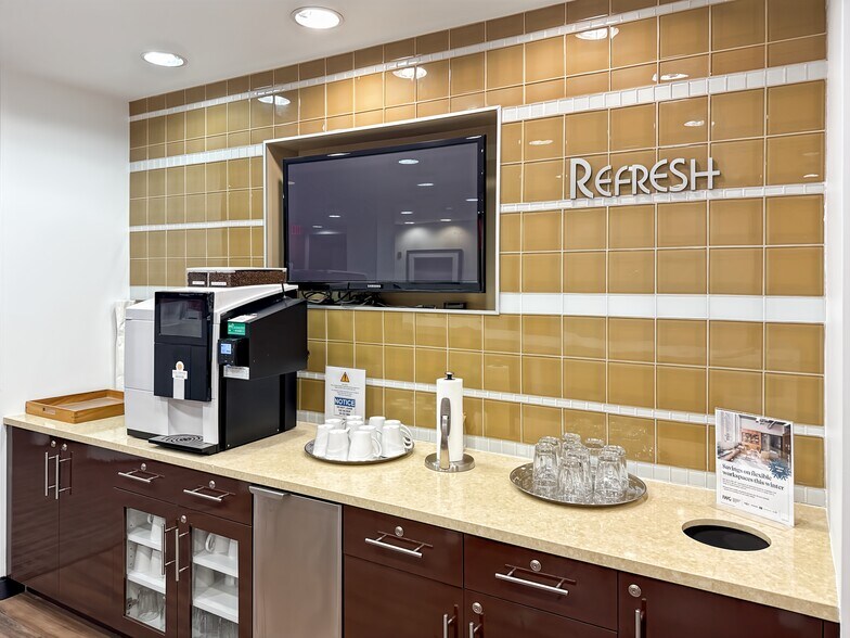 More Photos Of 777 Westchester Ave, White Plains Coworking Space