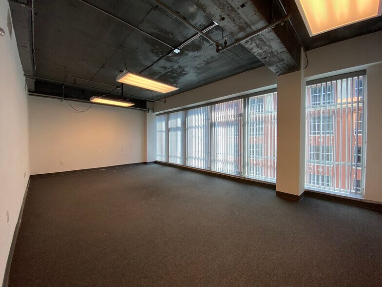More Photos Of 14 NE 1st Ave, Miami Office For Lease