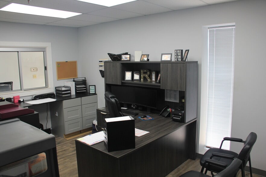 More Photos Of 5890 I 10 Industrial Pkwy W, Theodore Manufacturing For Sale