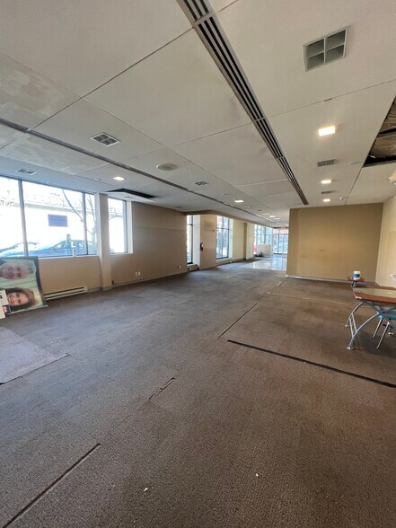 More Photos Of 435-437 Broadway, Bayonne Bank For Lease