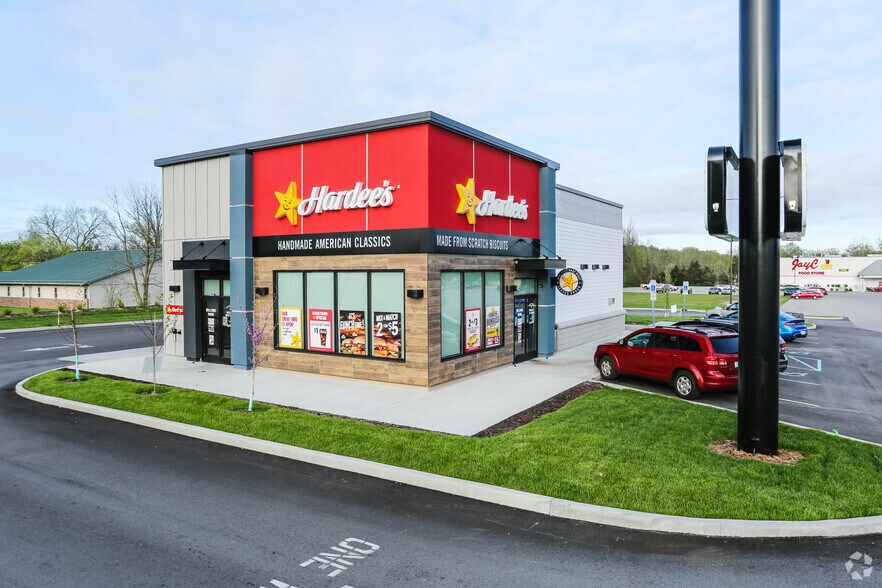 More Photos Of 2305 N State Highway 3, North Vernon Fast Food For Sale