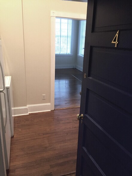 More Photos Of 139-141 S Loudoun St, Winchester Apartments For Sale