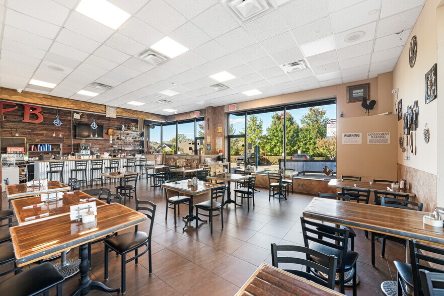 More Photos Of 4553 Arthur Kill Rd, Staten Island Freestanding For Lease