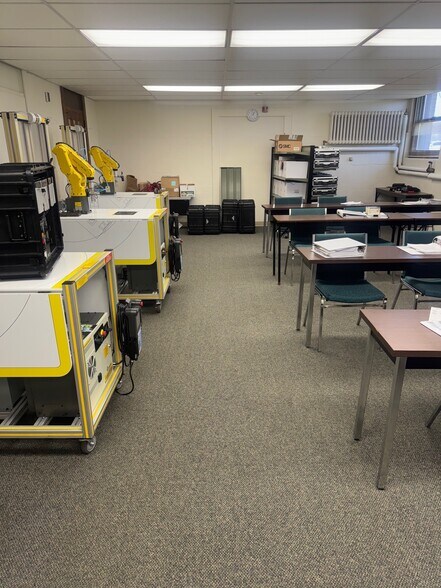 More Photos Of 10785 Bennett Rd, Dunkirk Schools For Lease