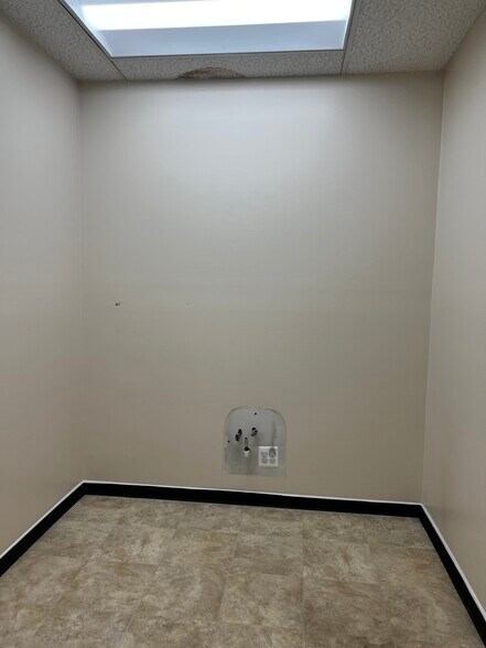 More Photos Of 420 S Crain Hwy, Glen Burnie Medical For Lease