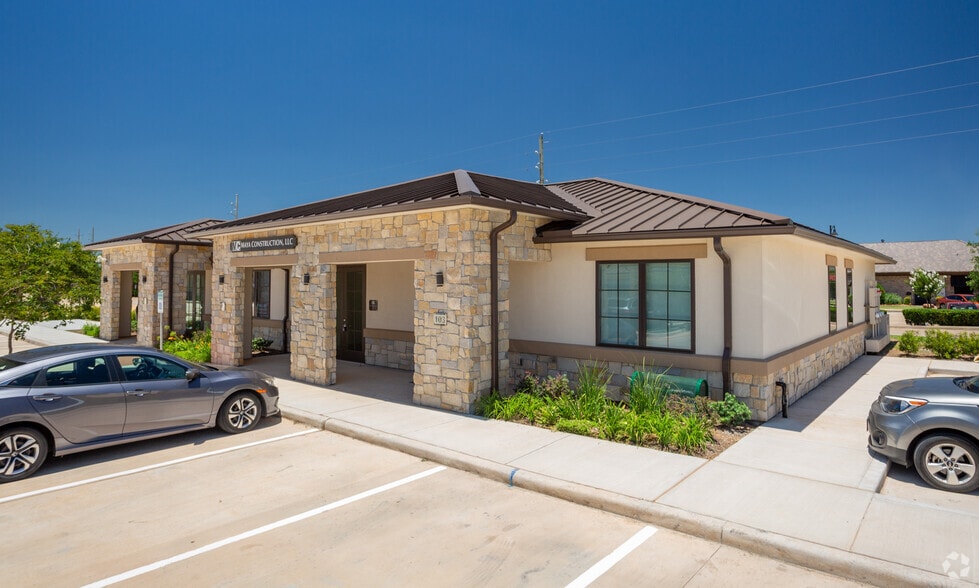 More Photos Of 800 Bonaventure Way, Sugar Land Medical For Sale