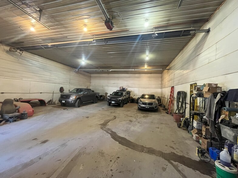 More Photos Of 1313 7th St, Saint Paul Park Industrial For Sale