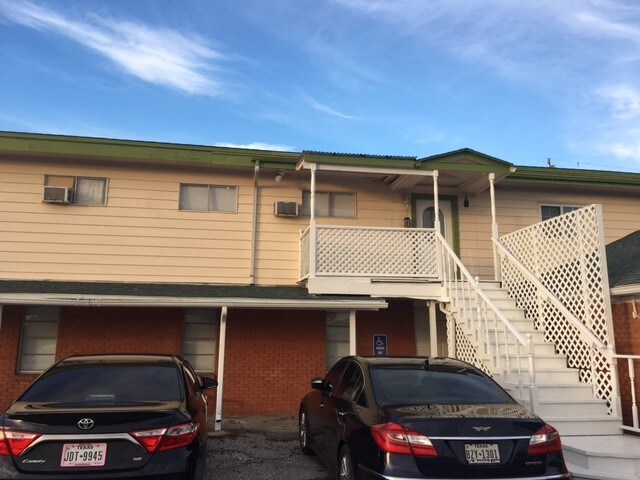 More Photos Of 308 Preston Ave, Pasadena Religious Facility For Sale