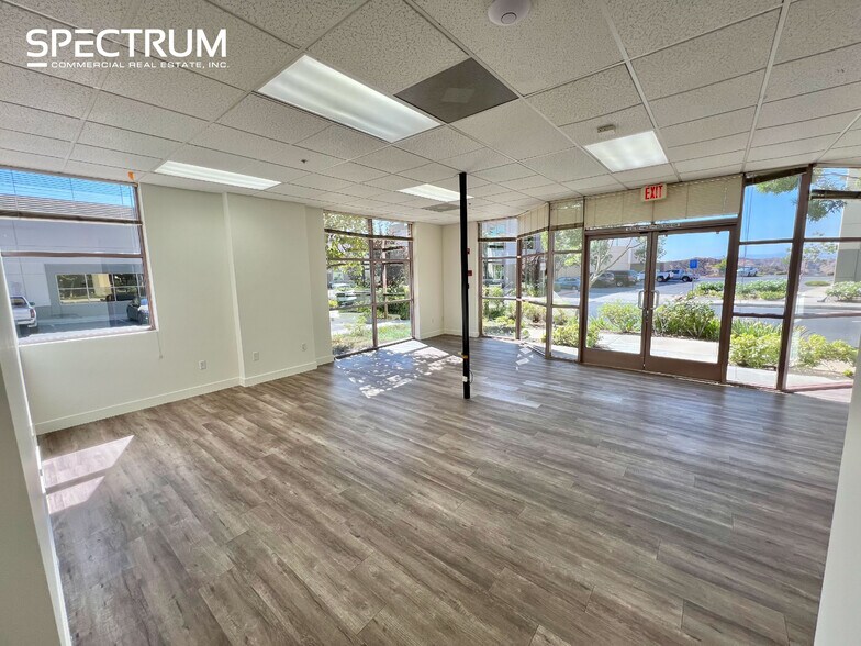 More Photos Of 26465 Summit Cir, Santa Clarita Warehouse For Lease