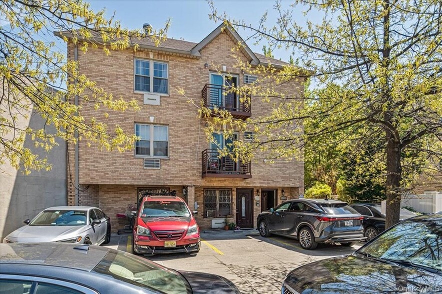 Primary Photo Of 2465 45th St, Astoria Multifamily For Sale