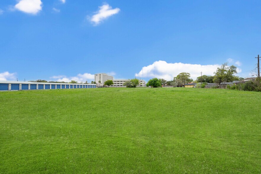 More Photos Of 8905 Hinman st, Houston Land For Sale