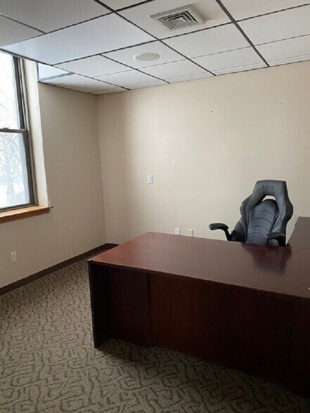 More Photos Of 1600 Candia Rd, Manchester Office For Lease